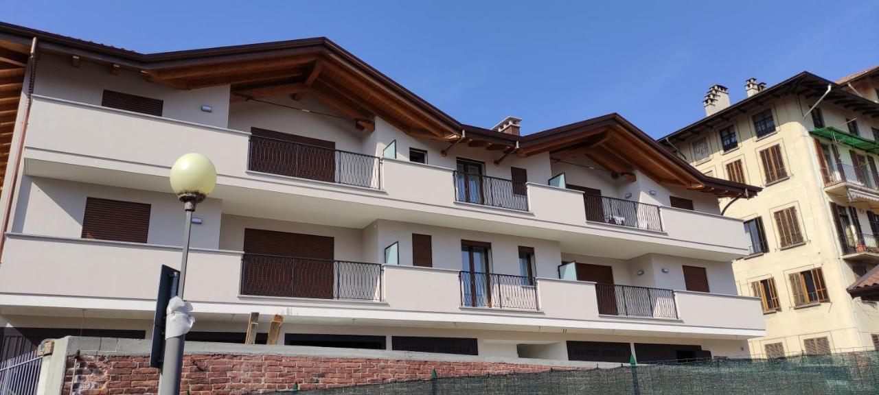 Appartamenti Del Borgo Borgosesia Exteriör bild
